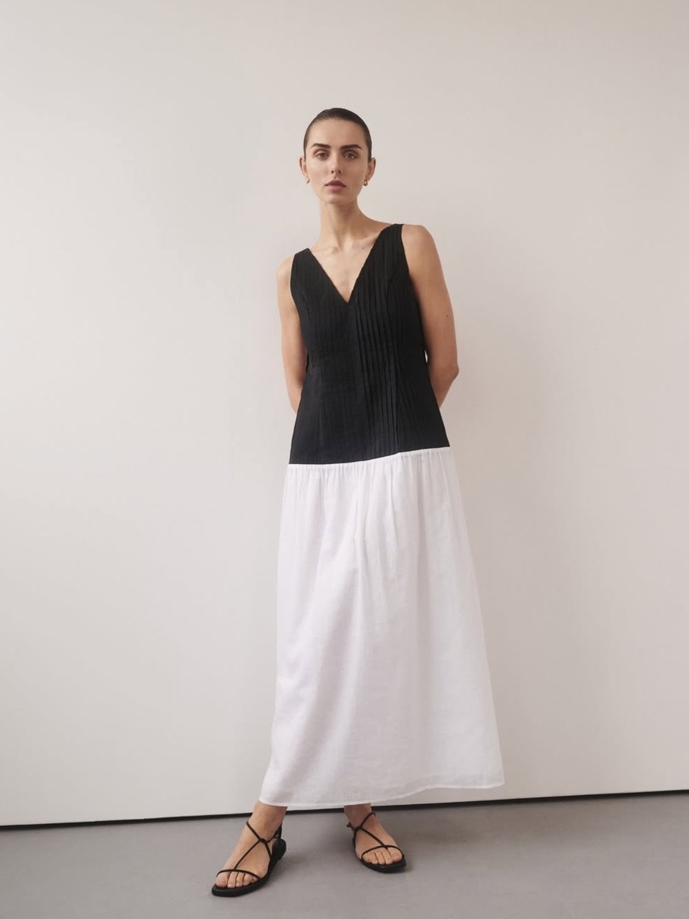 NWT Dissh Kelsie Black & White Midi Dress Size 6